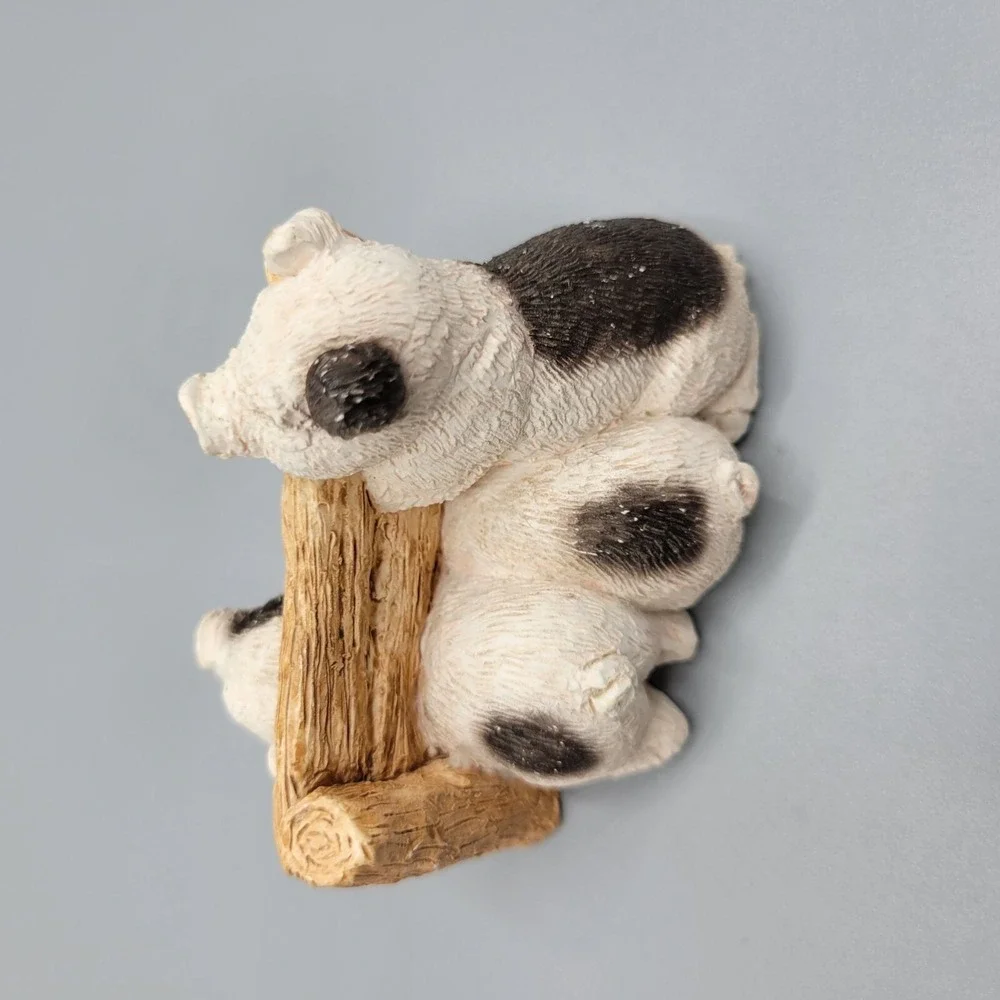 Three Little Pigs In Fence Figurine Farm House Shelf Decor Resin